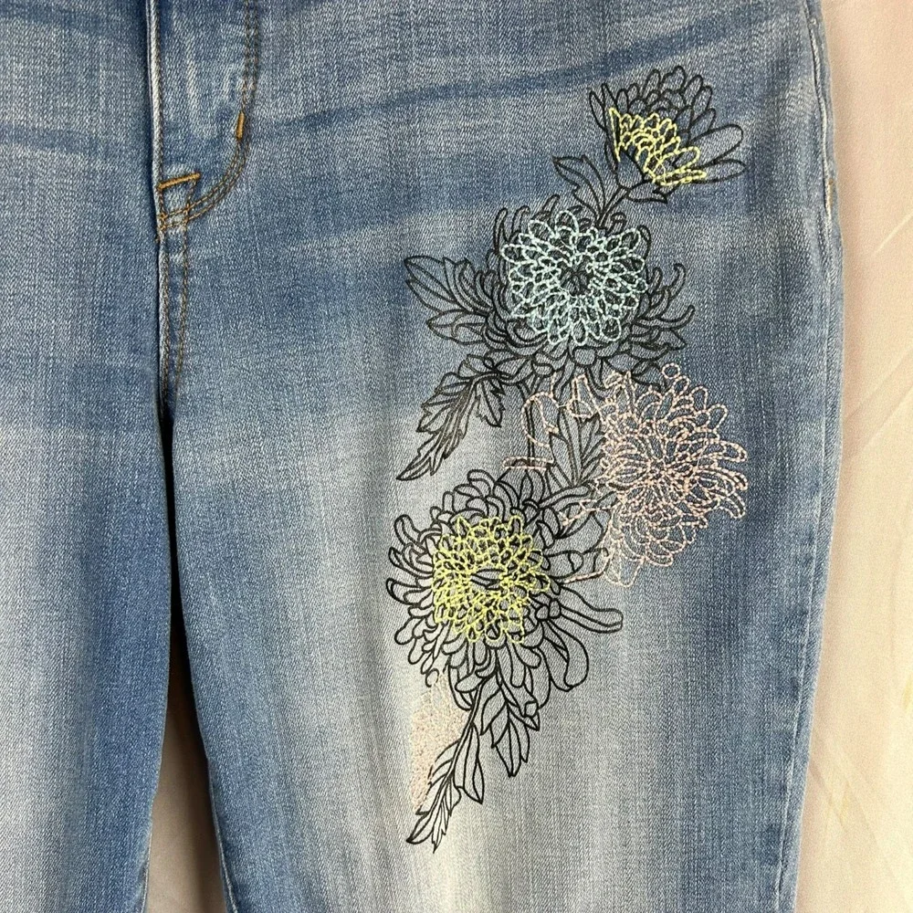 Seven High Rise Stovepipe Straight‎ Denim Jeans Women 32 Blue Embroidery Flowers
